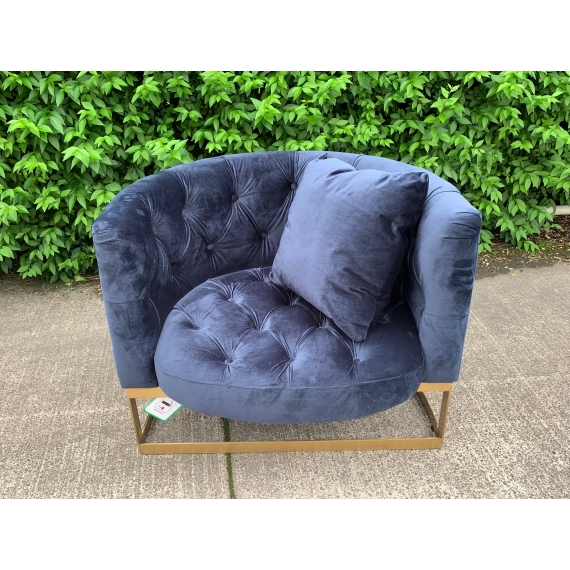 Liza Deep Button Velvet Cuddle Chair