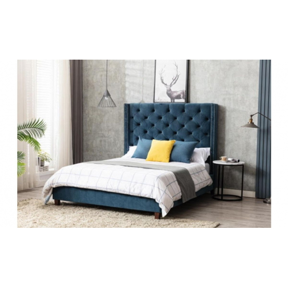 Chelsea Upholstered Bed with Buttoned Headboard